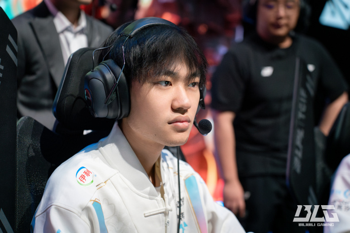 拼抢以及适 拼抢以及适